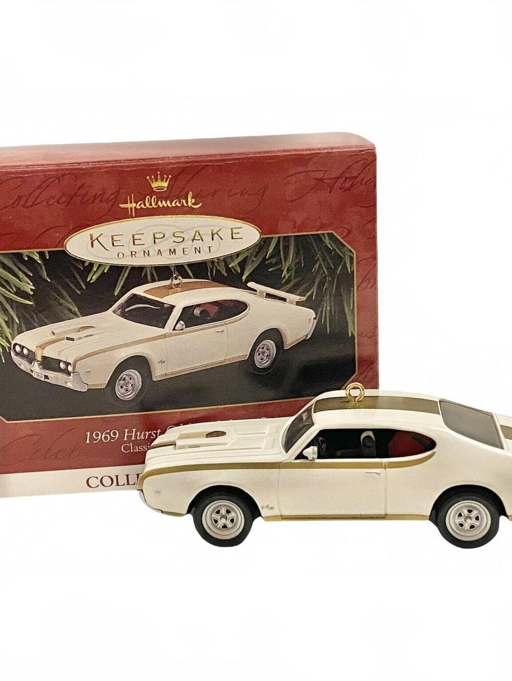 Hallmark Keepsake Ornament 1969 Hurst Oldsmobile 442 Classic Car NIB